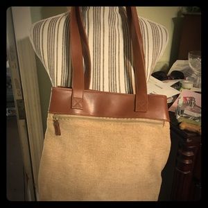 Ladies handbag by Mondani  of New York